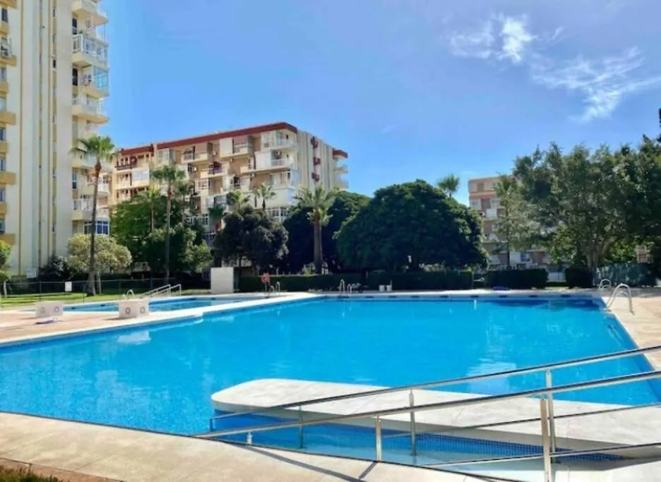 아파트 Estudio Boutique En Benalmadena, Recepcion 24 Horas, Piscinas