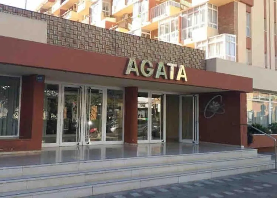 Estudio Boutique En Benalmadena, Recepcion 24 Horas, Piscinas