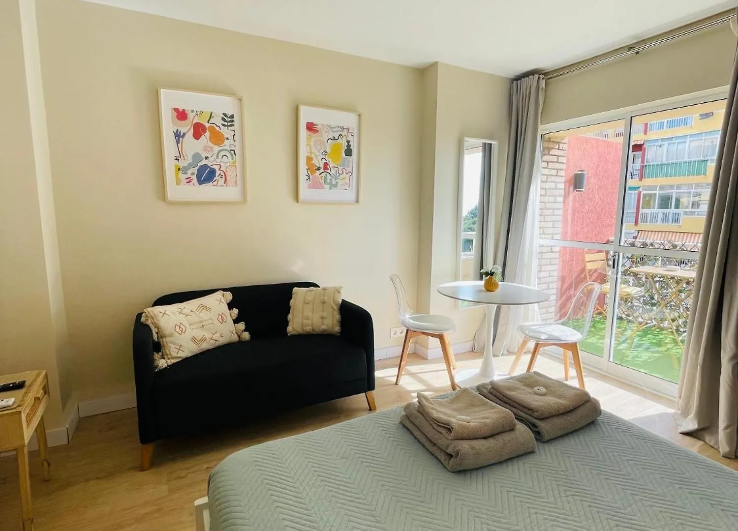 Apartmán Estudio Boutique En Benalmadena, Recepcion 24 Horas, Piscinas